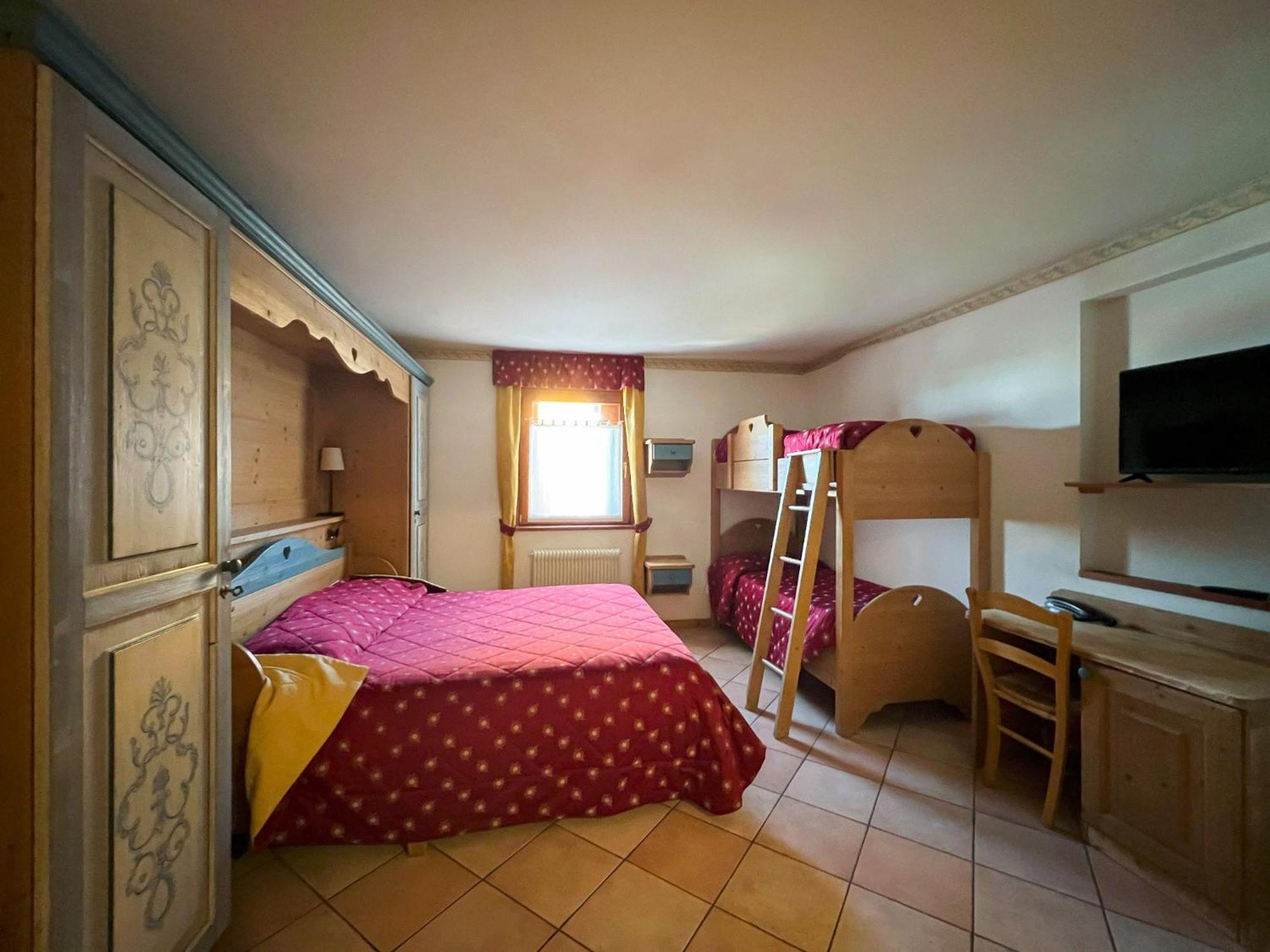 Hotel Residence Dahu Passo del Tonale Bilik gambar